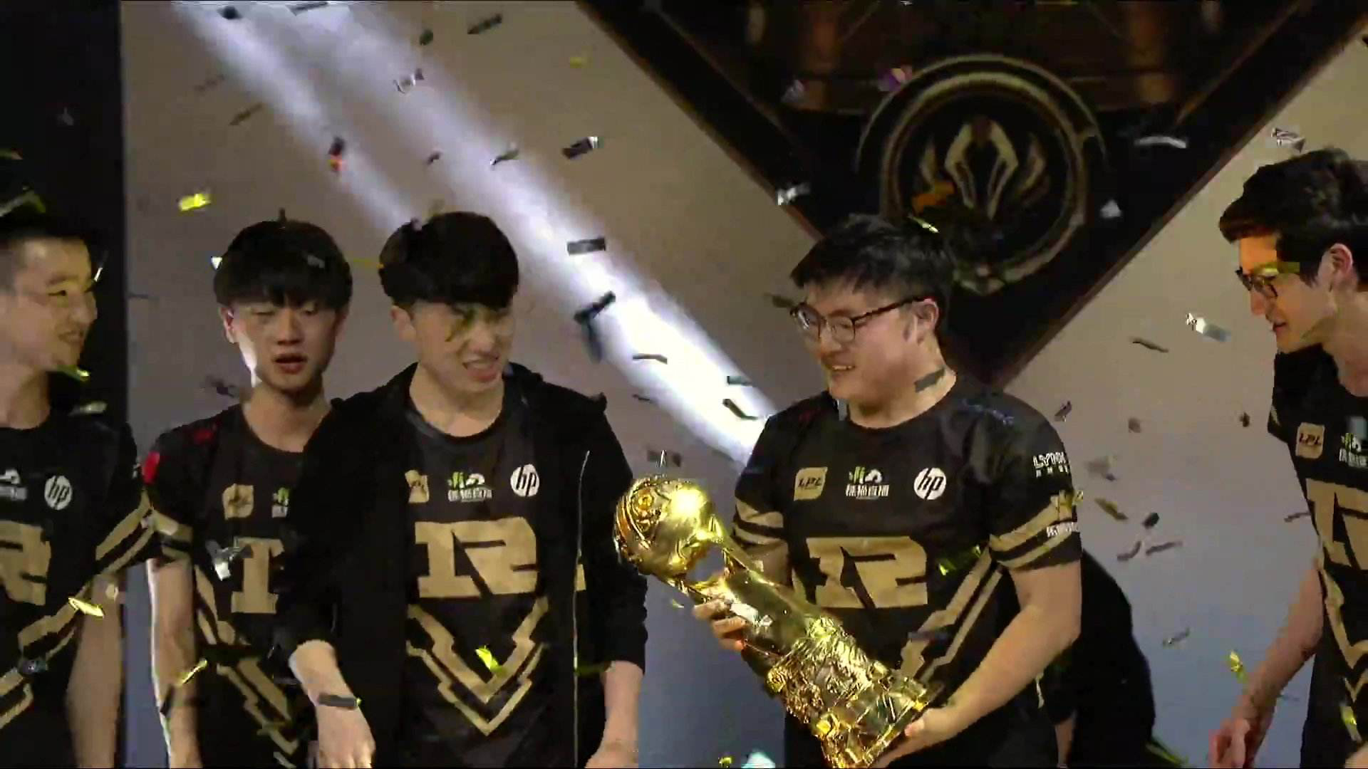 Faker焦点对战，Karsa与90激战曼联分钟，比赛规则变更胜负难料！全场沸腾不已的简单介绍-九游网页官网