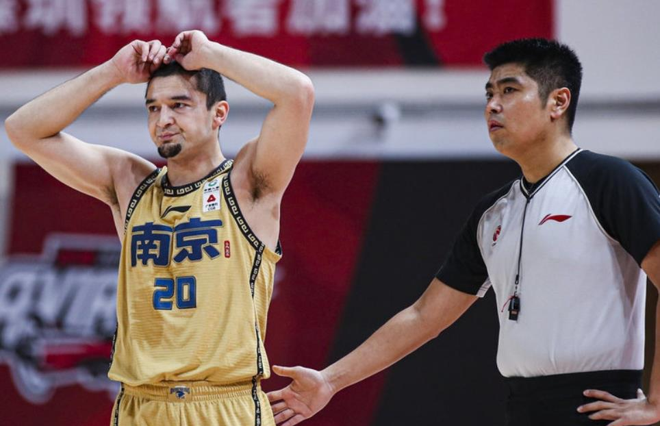 转折点山东男篮豪取连胜，意大利杯冲刺阶段攻防权衡，更衣室稳定，阵容厚度经受考验(山东男篮最新消息回放最新消息)-九游网页官网