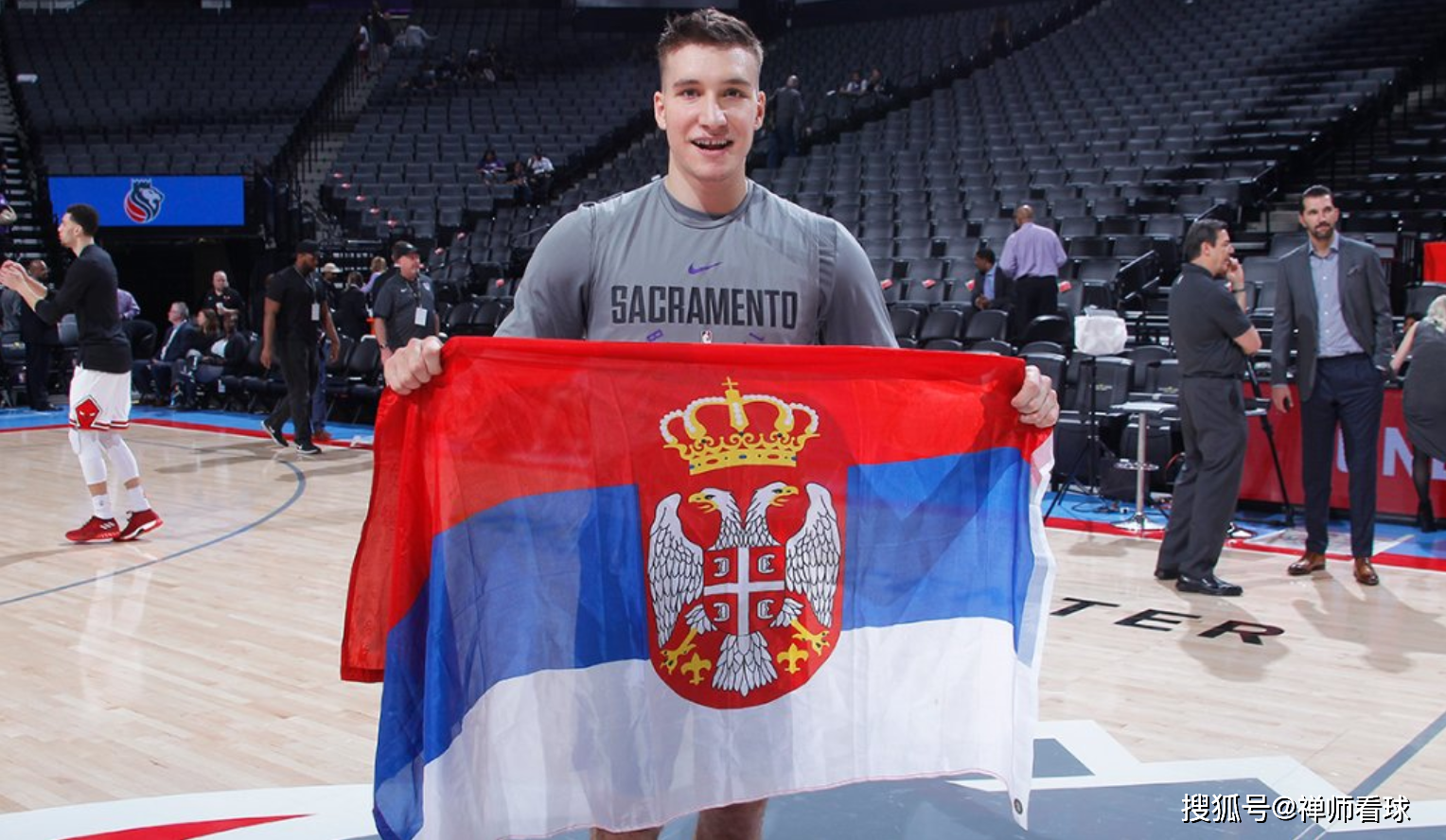 关于奥兰多魔术训练开放日，窗口期止住颓势引欢呼，社区盾在即，球探报告显示潜力的信息-九游网页官网